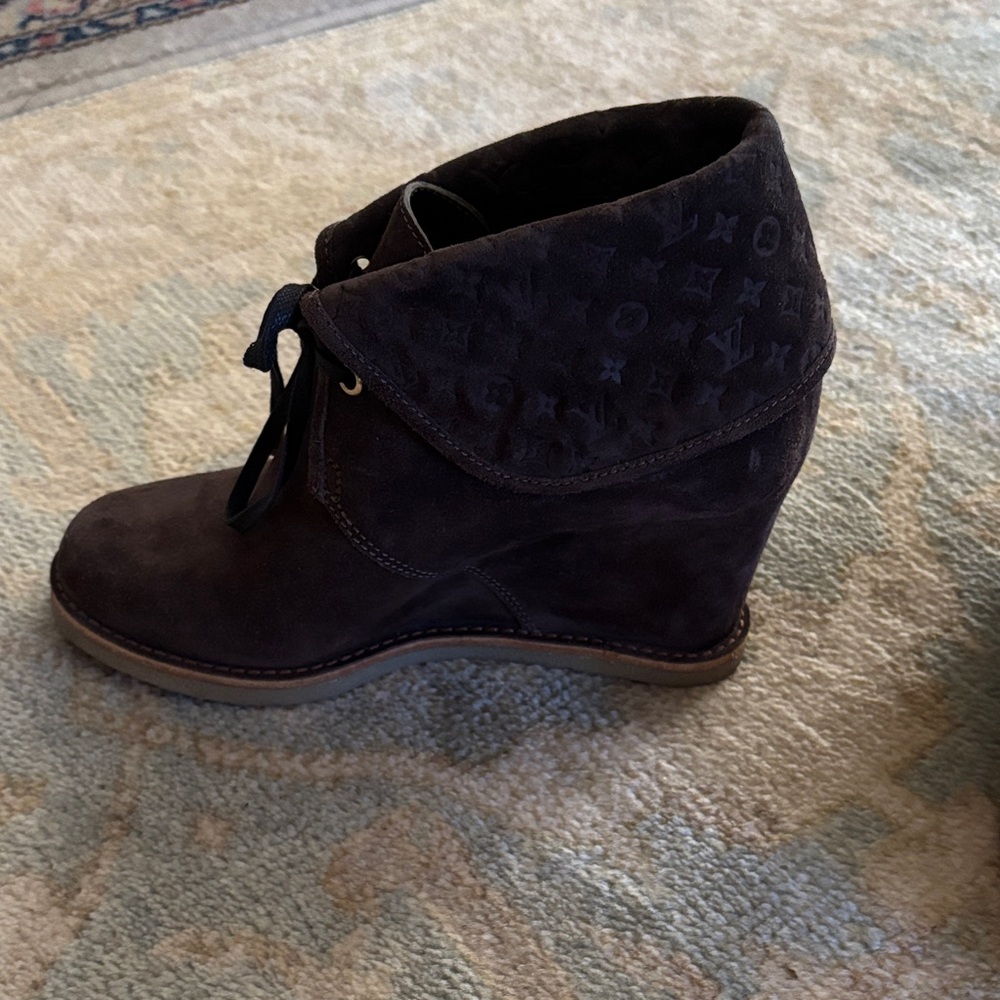 Louis Vuitton Dark Brown Lace Up Boots - Picture 4 of 9